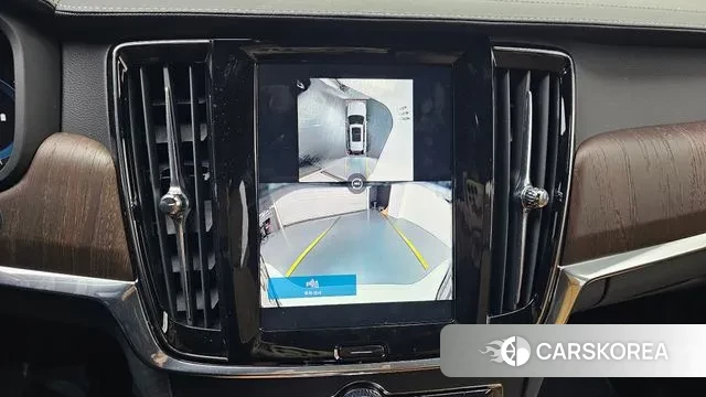 Volvo V90 Cross-Country 2024 Белый из Кореи, фото 5