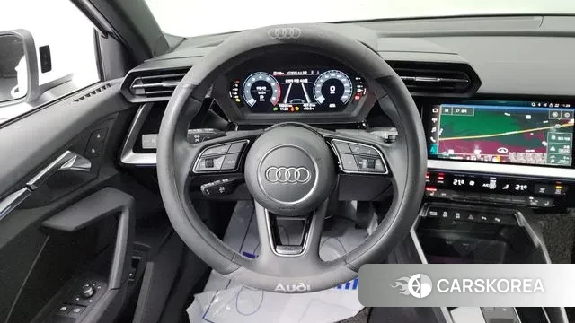 Audi A3 (8Y) 2023 Белый из Кореи, фото 5