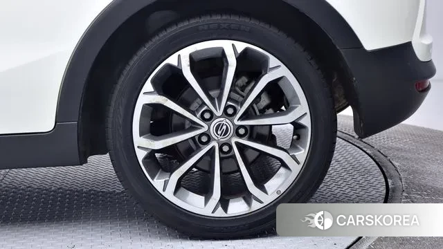 Ssangyong Tivoli Armor 2018 Белый из Кореи, фото 5