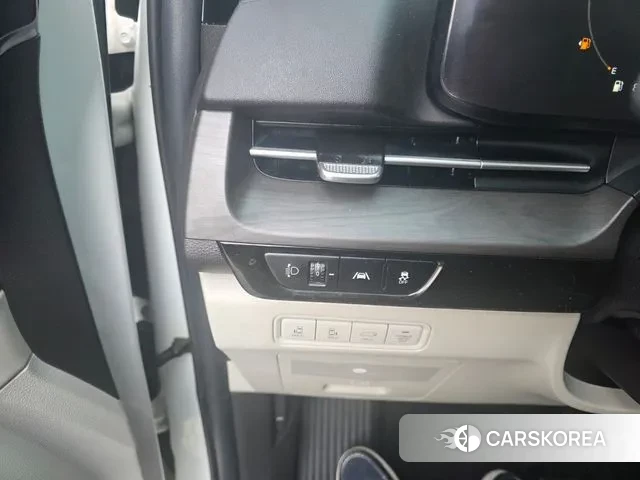 Kia Carnival 4th generation 2021 Жемчужный цвет из Кореи, фото 5