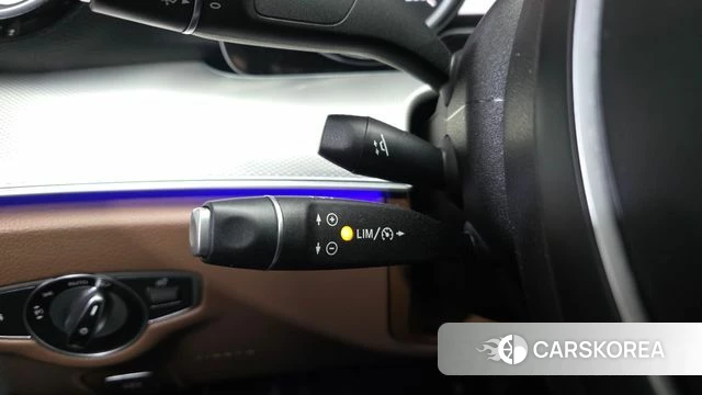 Mercedes-Benz E-Class W213 2018 Синий из Кореи, фото 5