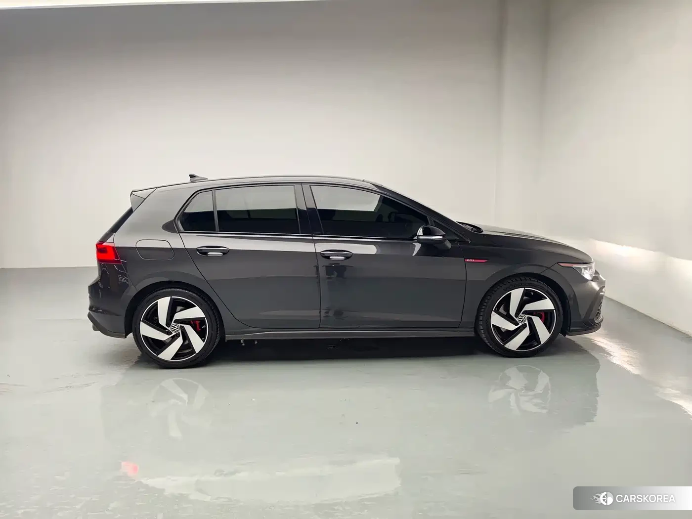 Volkswagen Golf 2022 Silver/gray из Китая, фото 5