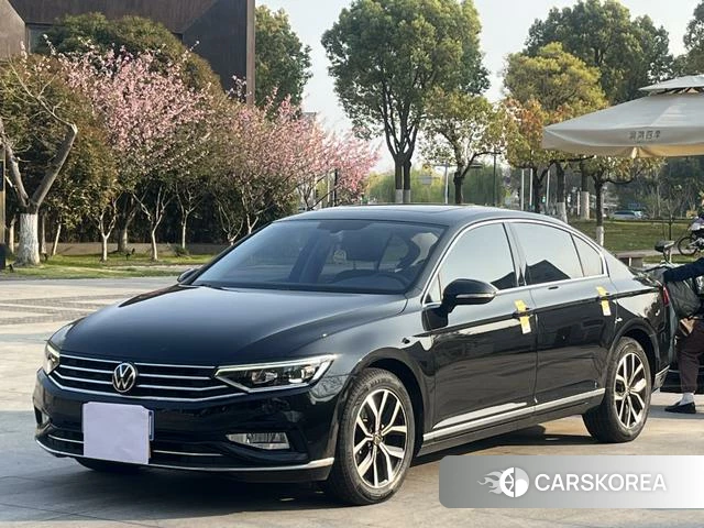 Volkswagen Magotan 2022 Черный из Китая, фото 5