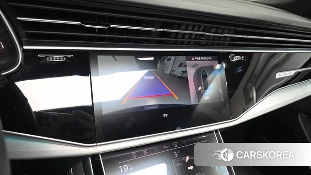 Audi Q8 (4M) 2023 Синий из Кореи, фото 5