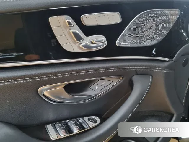 Mercedes-Benz AMG GT 2020 Черный из Кореи, фото 5