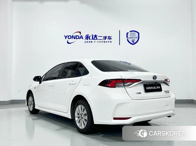 Toyota Corolla 2023 Белый из Китая, фото 5