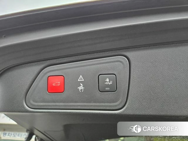 Peugeot 3008 second generation 2018 Белый из Кореи, фото 5