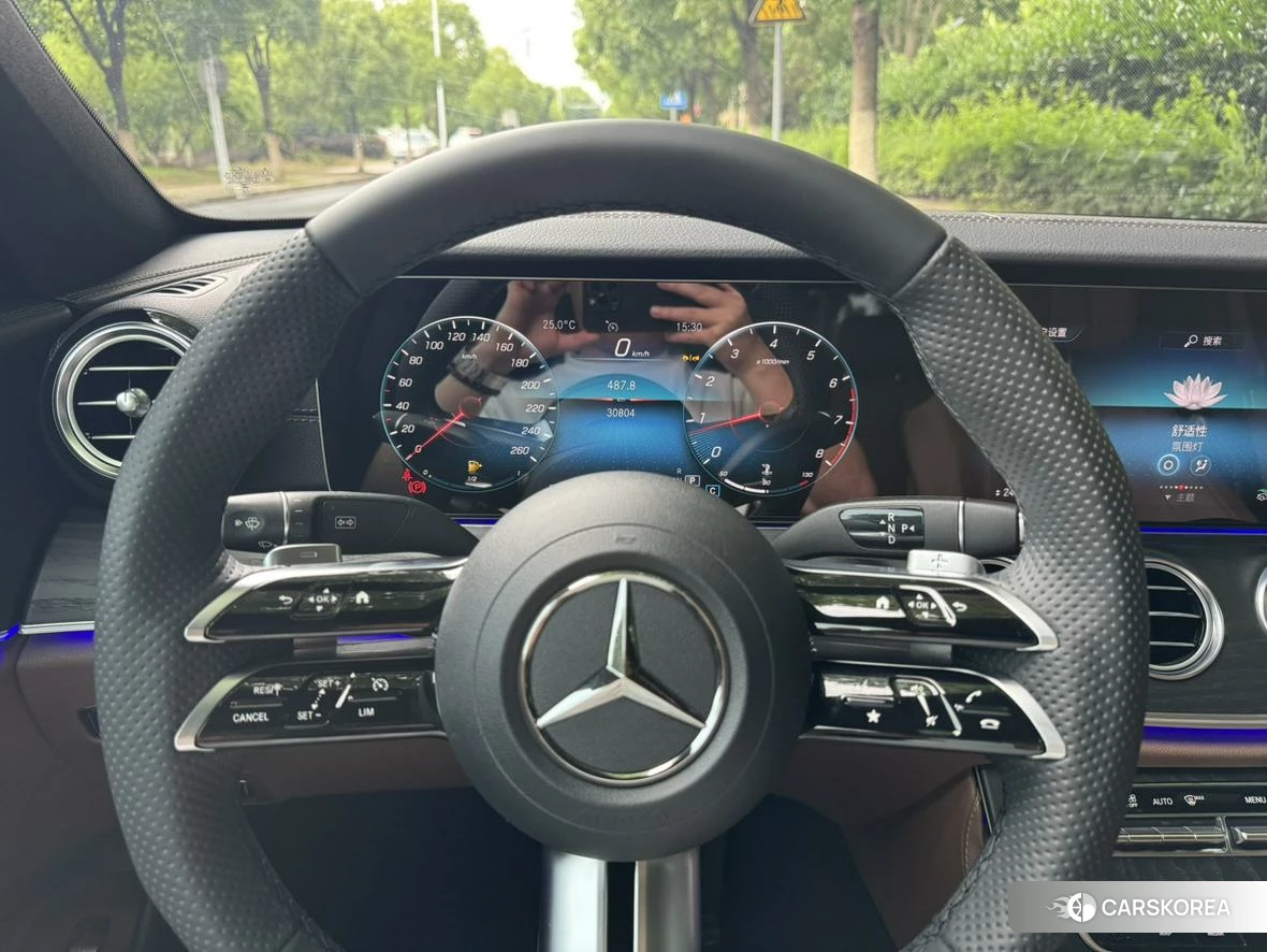Mercedes-Benz E-class 2023 Белый из Китая, фото 5