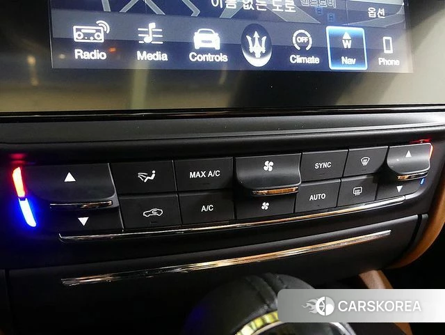 Maserati Quattroporte 2018 Черный из Кореи, фото 5