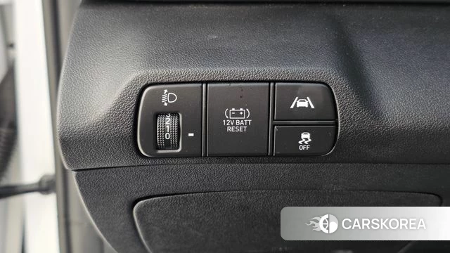 Hyundai Avante Hybrid (CN7) 2023 Белый из Кореи, фото 5