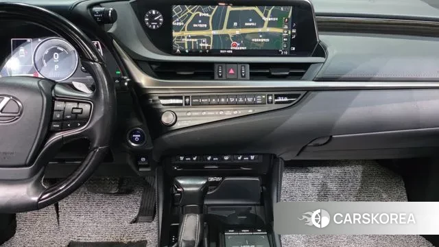 Lexus ES300h 7th generation 2021 Серый из Кореи, фото 5