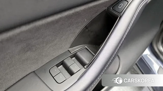 Tesla Model Y 2022 Серый из Кореи, фото 5