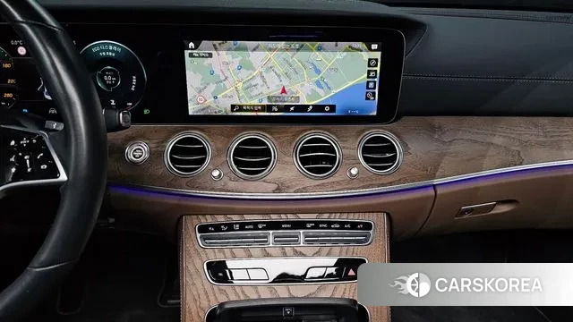 Mercedes-Benz E-Class W213 2022 Белый из Кореи, фото 5