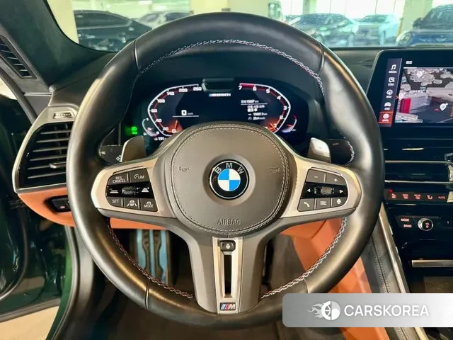 BMW 8 Series (G15) 2022 Темно-зеленый из Кореи, фото 5