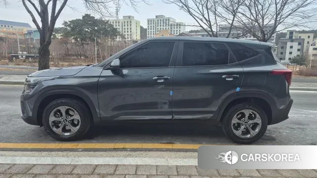 Kia The New Seltos 2023 Серый из Кореи, фото 5