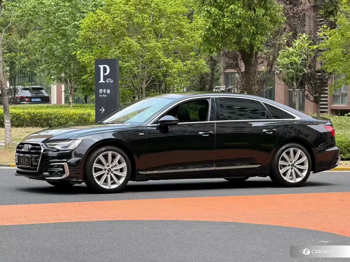 Audi A6L 2023 Черный из Китая, фото 5