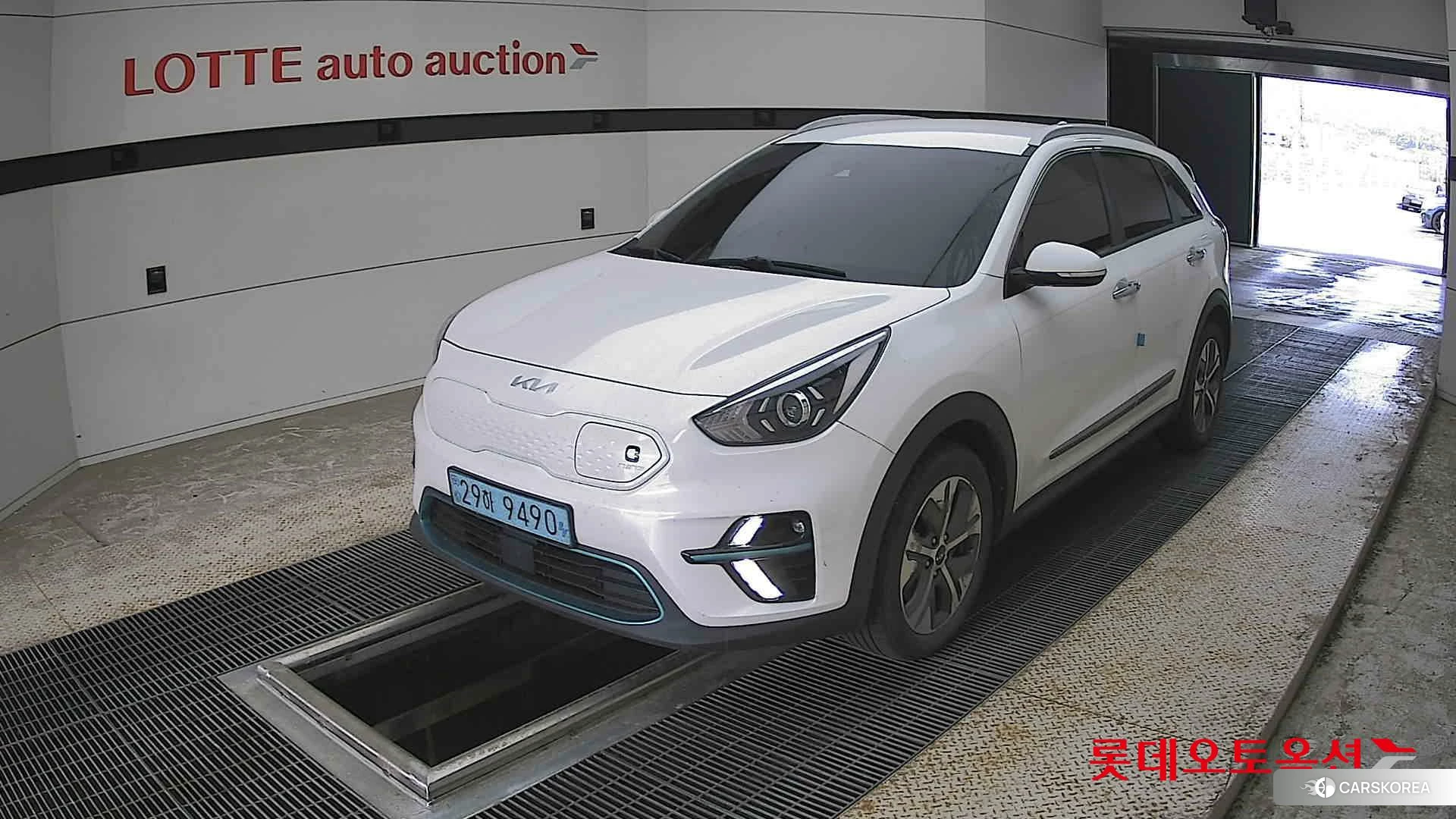 Kia Niro EV 2022 Snow White Pearl (optional) из Кореи, фото 5