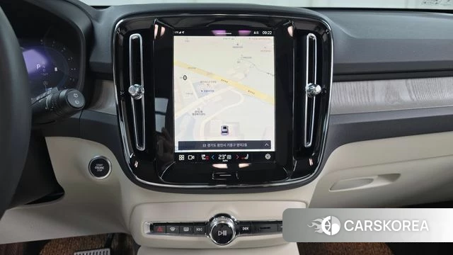 Volvo XC40 2024 Серебристо-серый из Кореи, фото 5