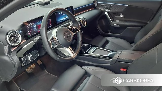 Mercedes-Benz A-Class W177 2024 Черный из Кореи, фото 5