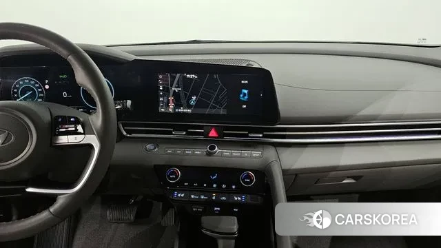 Hyundai The New Avante (CN7) 2023 Белый из Кореи, фото 5