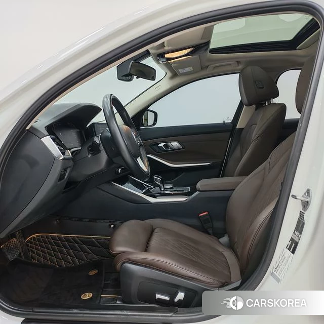 BMW 3 series 2022 Белый из Китая, фото 5