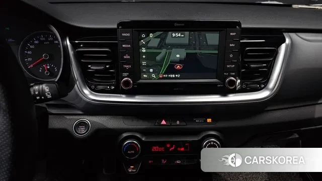 Kia Stonic 2018 Белый из Кореи, фото 5