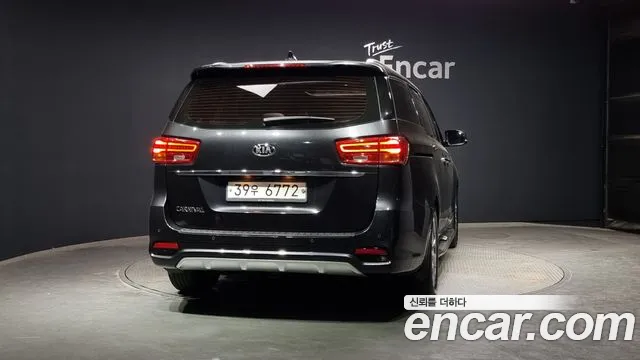 Kia The New Carnival 2018 Серый из Кореи, фото 5