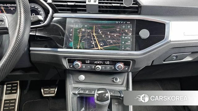 Audi Q3 (F3) 2020 Белый из Кореи, фото 5