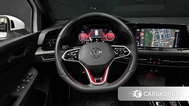 Volkswagen Golf 8th Generation 2024 Белый из Кореи, фото 5