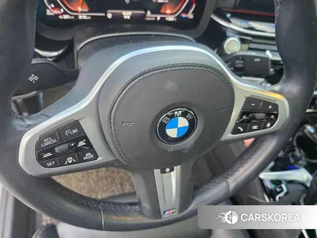 BMW 5 Series (G30) 2020 Серебристо-серый из Кореи, фото 5