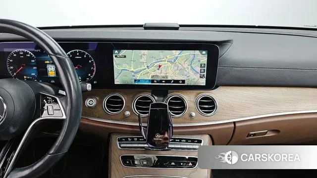 Mercedes-Benz E-Class W213 2021 Белый из Кореи, фото 5