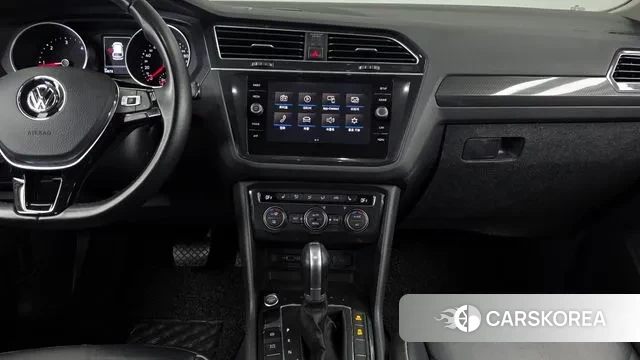 Volkswagen Tiguan second Generation 2018 Белый из Кореи, фото 5