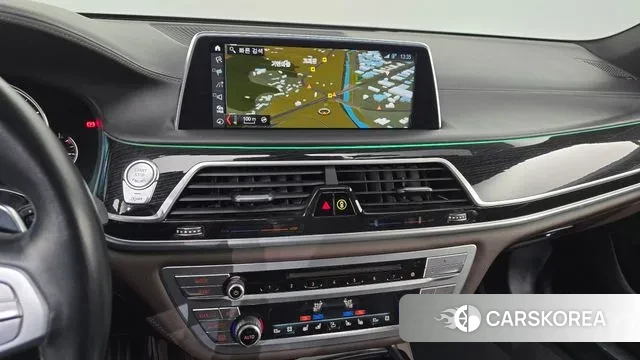 BMW 7 Series (G11) 2018 Белый из Кореи, фото 5