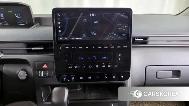 Hyundai Staria 2022 Белый из Кореи, фото 5