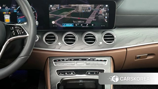 Mercedes-Benz E-Class W213 2023 Белый из Кореи, фото 5