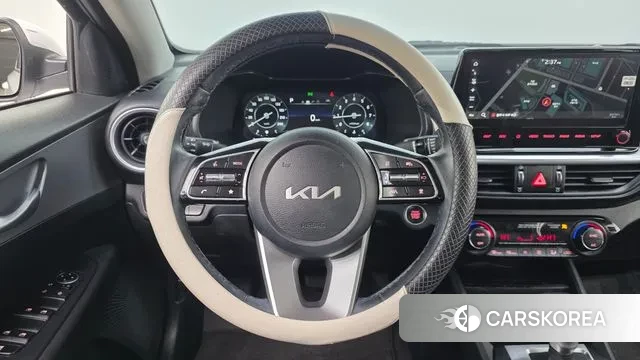 Kia The New K3 2nd generation 2022 Белый из Кореи, фото 5