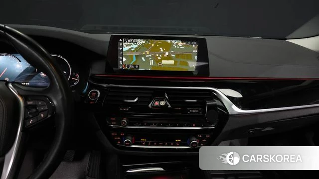 BMW 5 Series (G30) 2018 Синий из Кореи, фото 5