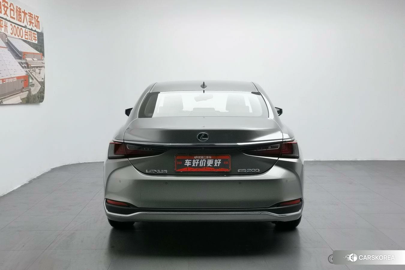 Lexus ES 2022 Серебристо-серый из Китая, фото 5