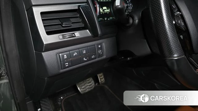 Ssangyong The New Rexton Sports Cannes 2021 Темно-зеленый из Кореи, фото 5