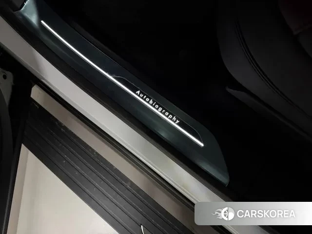 Land Rover Range Rover Sport 3rd Generation 2024 Белый из Кореи, фото 5