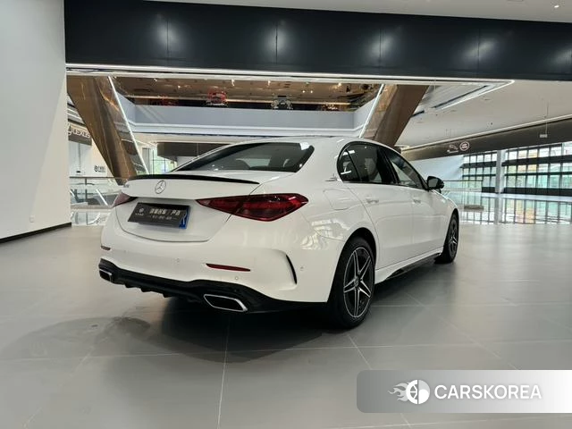 Mercedes-Benz Class C 2024 Белый из Китая, фото 5