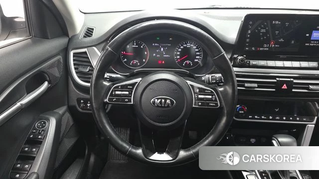 Kia Seltos 2020 Белый из Кореи, фото 5