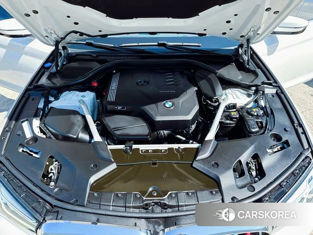 BMW 5 series 2022 Белый из Китая, фото 5