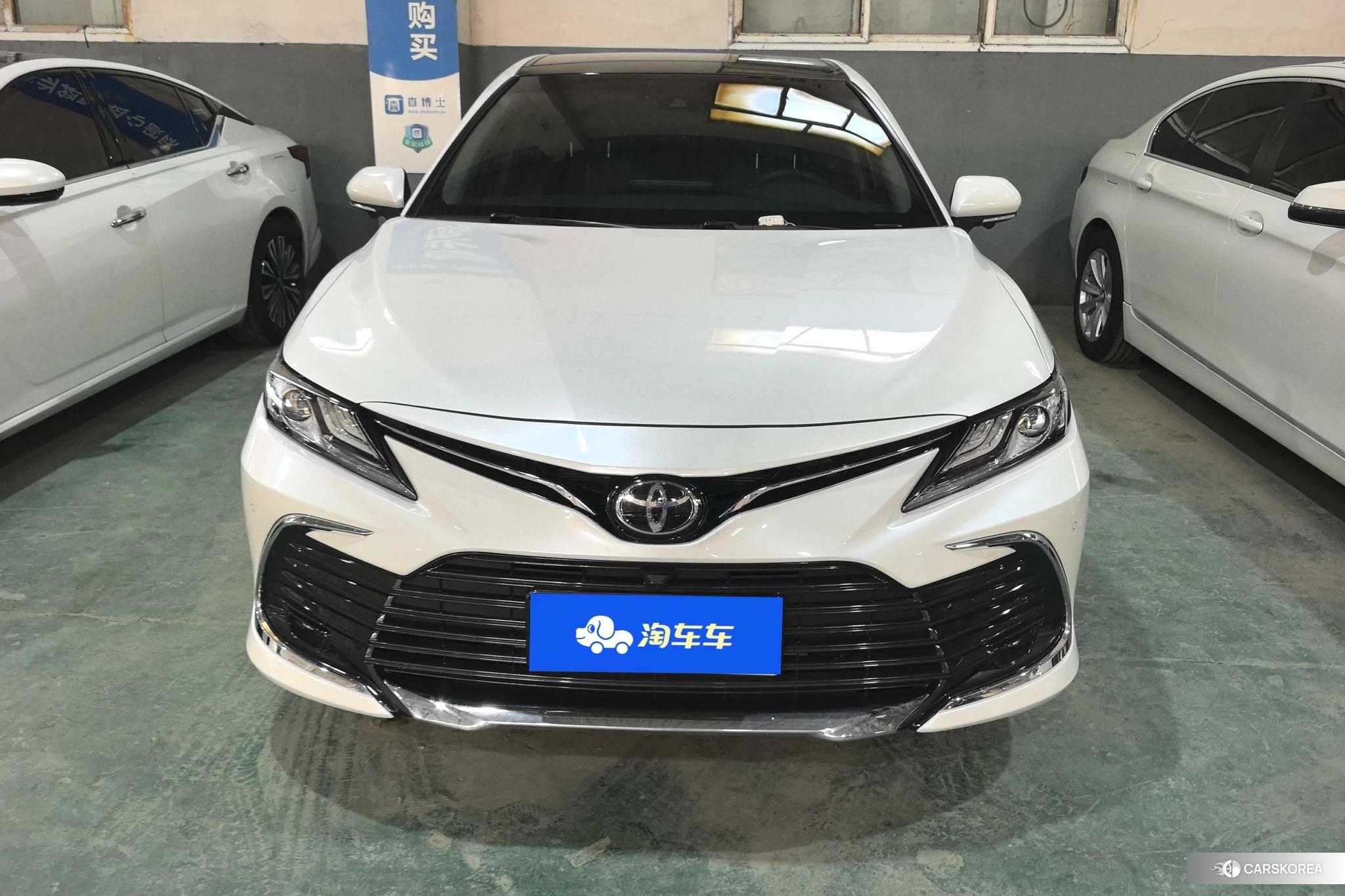 Toyota Camry 2021 Белый из Китая, фото 5