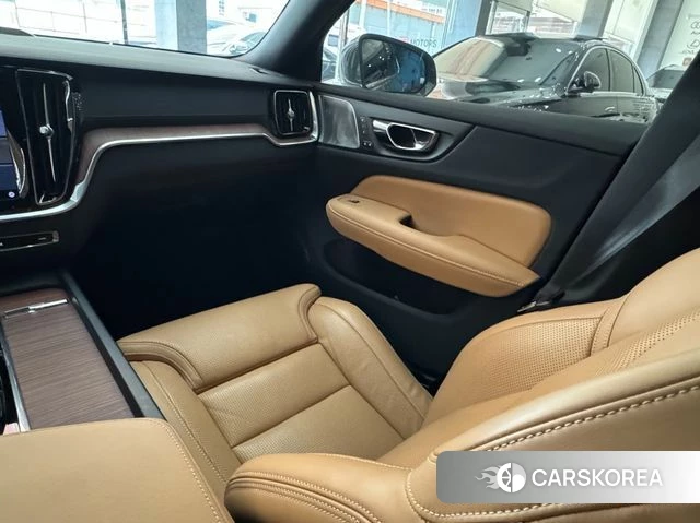 Volvo S60 3rd generation 2023 Небесно-голубой из Кореи, фото 5