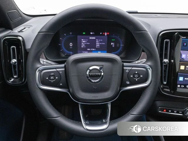 Volvo C40 Richards 2024 Белый из Кореи, фото 5