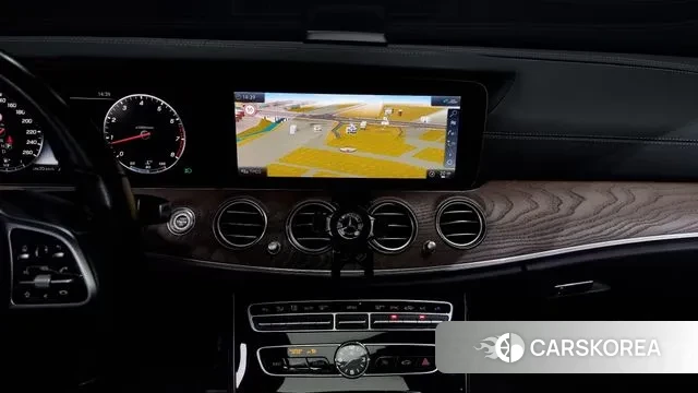 Mercedes-Benz E-Class W213 2020 Серый из Кореи, фото 5