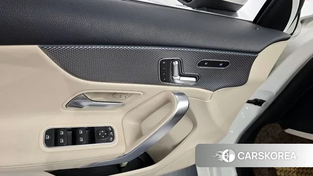 Mercedes-Benz A-Class W177 2020 Белый из Кореи, фото 5