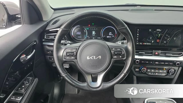 Kia Niro EV 2021 Серебряный из Кореи, фото 5