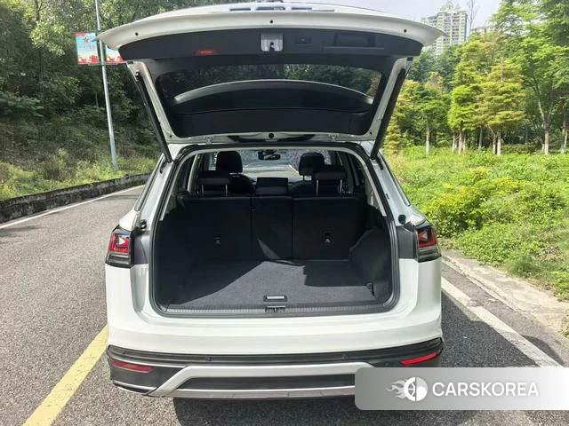 Volkswagen Tanyue 2023 Белый из Китая, фото 5